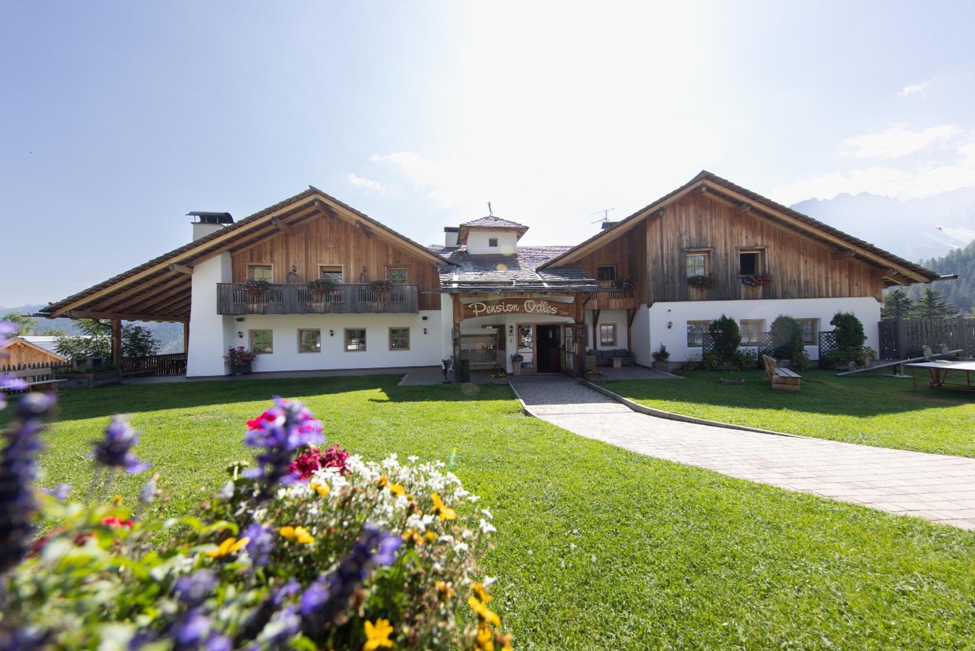 Hotel Pension Odles ซานมาร์ตีโน อิน บาร์เดีย ภายนอก รูปภาพ