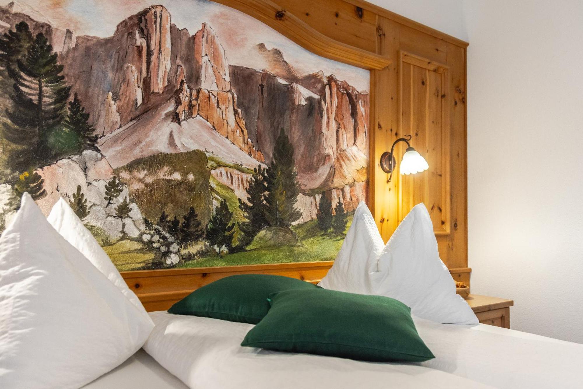 Hotel Pension Odles ซานมาร์ตีโน อิน บาร์เดีย ภายนอก รูปภาพ