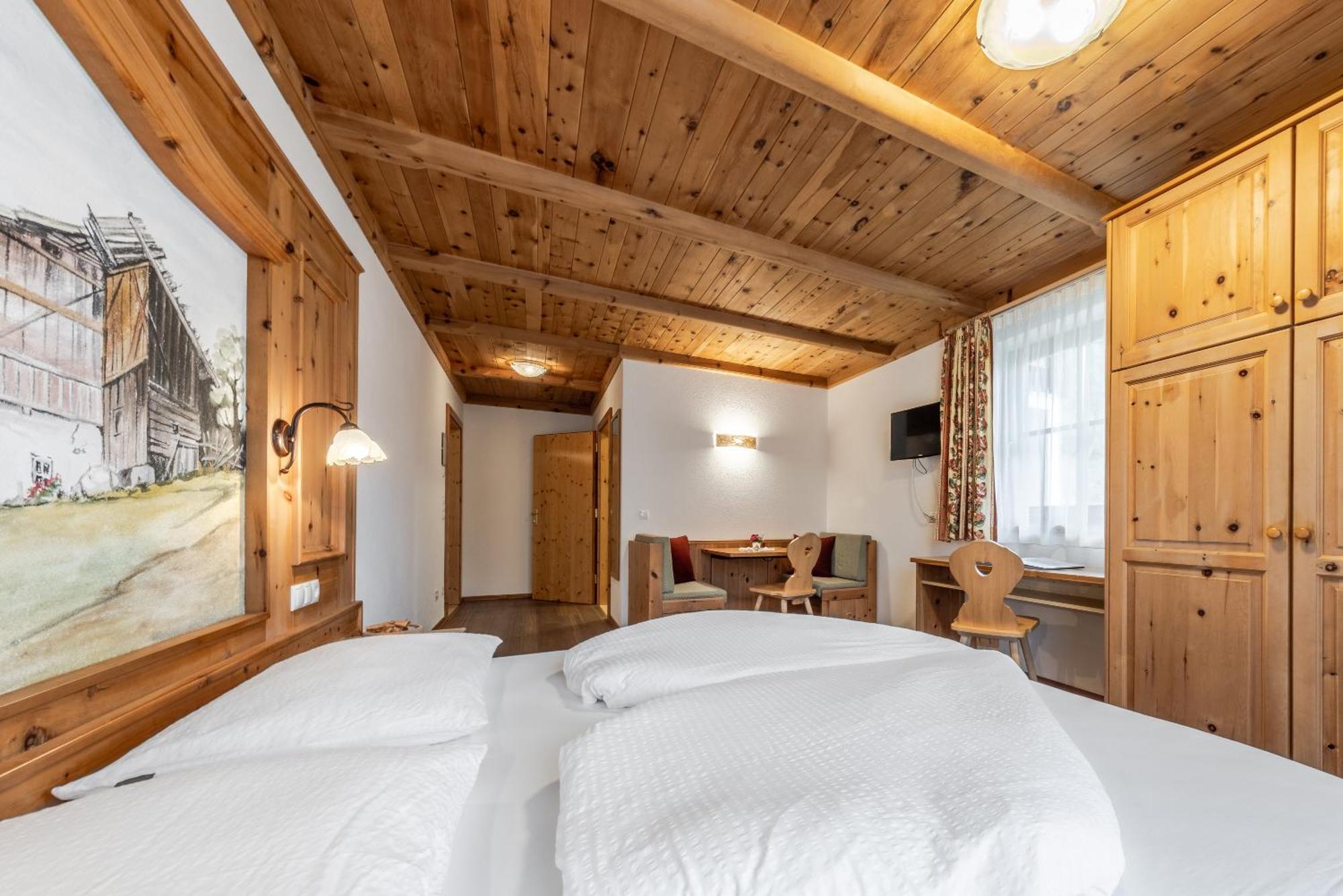 Hotel Pension Odles ซานมาร์ตีโน อิน บาร์เดีย ภายนอก รูปภาพ