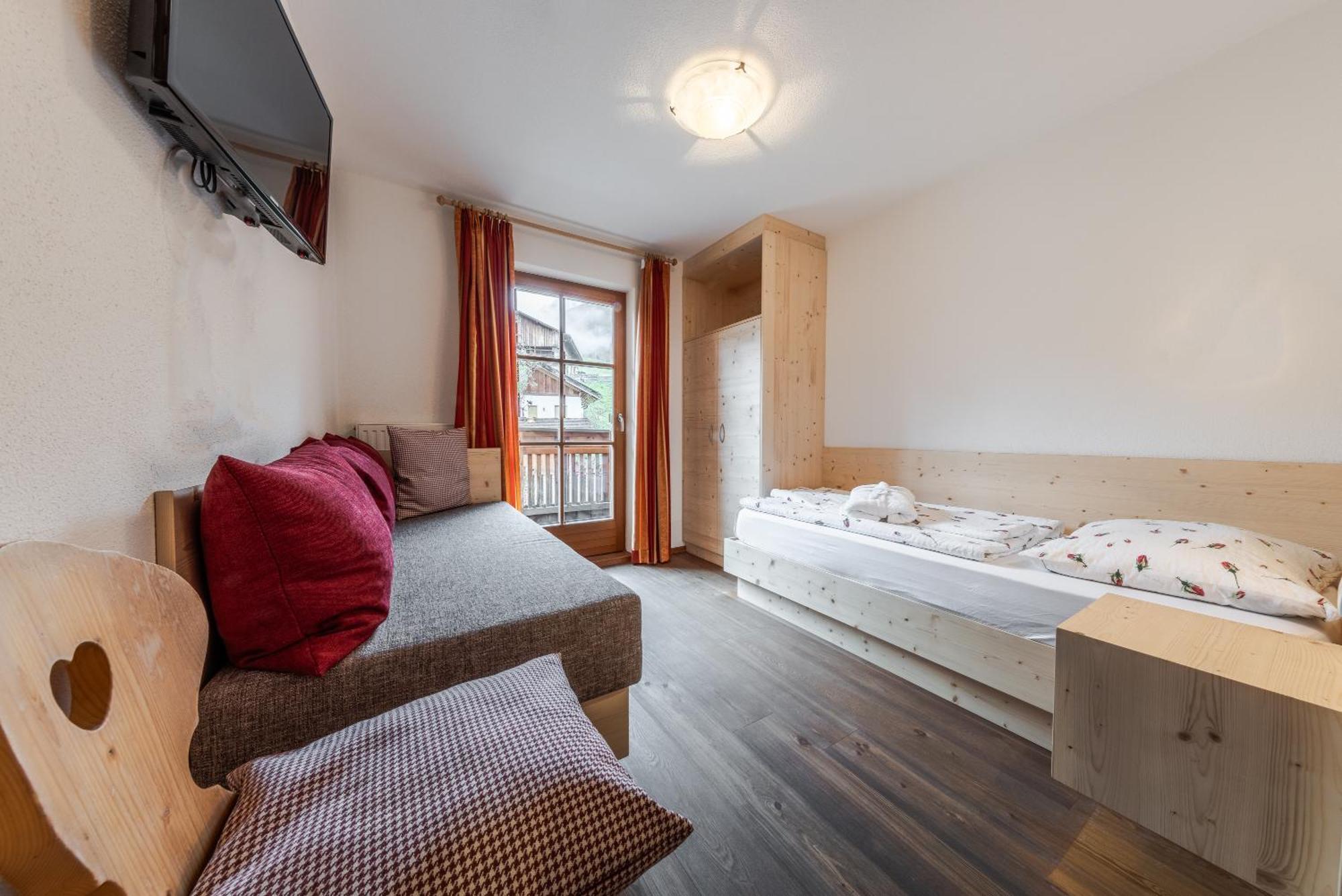 Hotel Pension Odles ซานมาร์ตีโน อิน บาร์เดีย ภายนอก รูปภาพ
